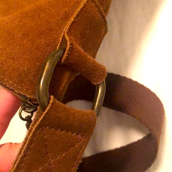 Suede crossbody bag. - Picture 5 of 7